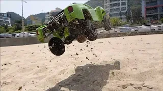 Axial Yeti SCORE Trophy Truck Summer Beach Sand Bashing