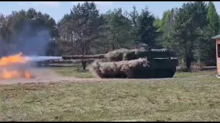 LEOPARD 2 FIRING in ACTION