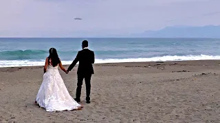 UFO photo bombs a wedding shoot in Capaccio, Italy