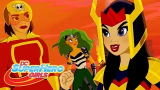 Enfrentamiento entre Furias Femeninas | Super Hero High | DC Super Hero Girls Latino America