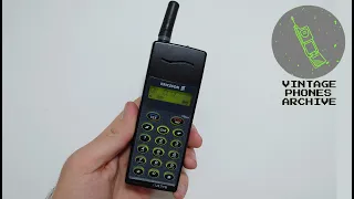 Ericsson GA318 Mobile phone from 1995 - menu browse