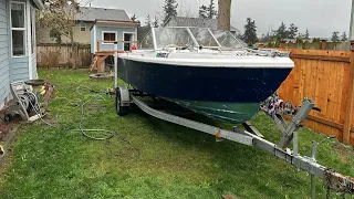 I Bought a New (old) Cheap Boat Ep 1 - Cleaning the 1976 Bayliner!