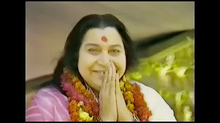 Rare video of H H Shri Mataji Nirmala Devi || Jai Kara Shera waali da || Sahaja yoga bhajan ||