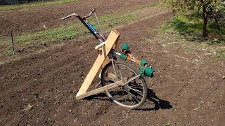 З цим винаходом легко позбутися бур'янів на городі 🥕🥔