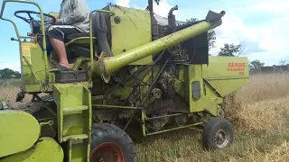 комбайн Claas Compact25