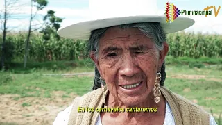 MAMA ENCARNA La artista del pueblo