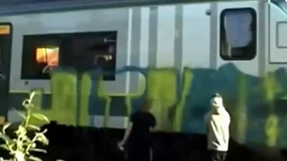 Graffiti Chases 3 (Graffiti Fail Compilation)