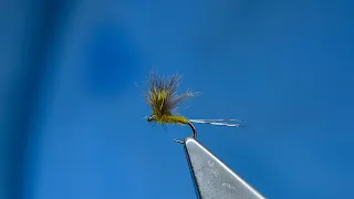 Tying a Small CDC/Comparadun by Davie McPhail