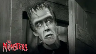 Herman Becomes a Getaway Driver⎜The Munsters