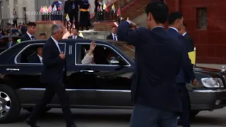 Pope greeted by faithful on historic Mongolia visit