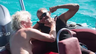 Чем теперь занимается Обама? / Obama lives it up on vacation