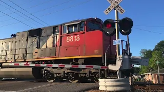 CN 8818, CN 8014, IC 3108 leads CN 516 passing through Norco, LA (feat. @gulfcoasttrainspotter)