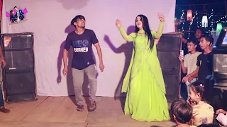 Gore Tan Se Sarakta Jaye _ New Hindi Songs _ Wedding Dance _ Couple Dance _ Stage Dance Video