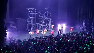 190507 NCT 127 WORLD TOUR 'NEO CITY - The Origin' in Chicago - Wake Up + 나쁜 짓 (Baby Don't Like It)