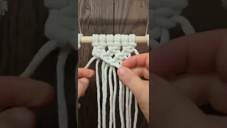 MACRAME MINI WALL HANGING