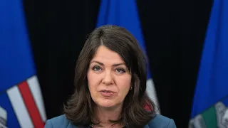 Sovereignty Act | Danielle Smith escalates fight with Steven Guilbeault