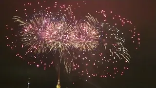 Новогодний салют в Санкт-Петербурге 2019