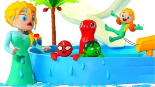 SUPERHERO BABIES HAVING FUN AT THE WATER PARK ❤ SUPERHERO PLAY DOH CARTOONS FOR KIDS