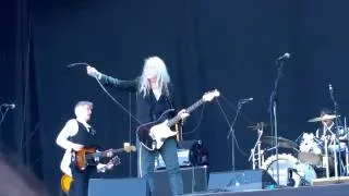 Patti Smith gives advice to young generation & rips strings - Live @ Ruisrock, Turku, July 10, 2016