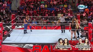 Kayden Carter & Katana Chances Vs Ronda Rousey & Shayna Bazler - WWE Raw 05/06/2023 (En Español)