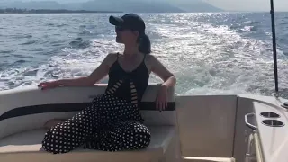 Natalia Oreiro en VK: "Hola desde Sochi, desde el Mar Negro 🌊☀️ 🇷🇺" (26.08.2019) 2/2