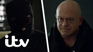 Ross Kemp Meets An Anonymous Drug Dealer | Ross Kemp: Living With Painkiller Addiction | ITV