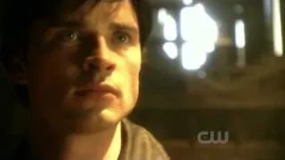 smallville 9x01 savior Clark vs alia.avi