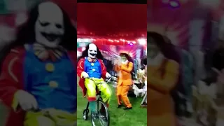 Clowns and their penny fathings