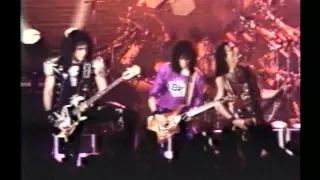 Kiss - War Machine (live at The Ritz 1988) HD