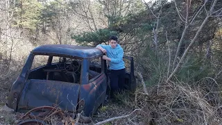 urbex:on découvre une 4L abandonner au milieu des bois.👨‍🔧👨‍🍳👻