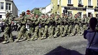 2 Scots March Through Penicuik.AVI