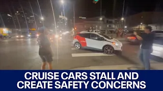 Cruise driverless ride share cars stall out at downtown intersection, drawing safety concerns | FOX