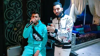 زاهيه مع الشاب امين صاحب اغنيه صاحبي راك خارج اليوم سلم لي على الحريه 🎹🎼🎤