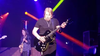 George Thorogood - One Bourbon, One Scotch, One Beer