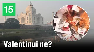 Hinduistų grupės degina atvirukus – reikalauja atšaukti Valentino dieną