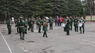 We Will Rock You. Военный оркестр.