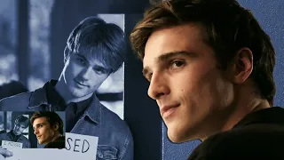 Jacob Elordi reveals why he finds his movie 'The Kissing Booth' ridiculous #hollwood #music