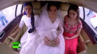 Мексиканский актер, ведущий программы «Список Эрика» на ингушской свадьбе