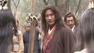 Kung Fu Film!Martial arts expert,renowned world,is defeated by the Beggar's Sect's Dog Beating Stick