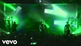 Bullet For My Valentine - Your Betrayal (Live Performance)