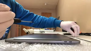 MacBook Pro 2017 чистка от пыли