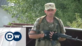 Armed groups and smuggling in Ukraine's west | DW News