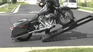 Rampage power Lift Motorcycle loader for pickup trucks