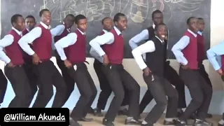 The pumwani boys high school perfoming Kimpa kisangameni by franco