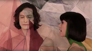 POP SONG REVIEW: "Somebody That I Used to Know" by Gotye vs "We Are Young" by FUN