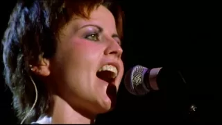 The Cranberries - Free to Decide (Live in Paris 1999)