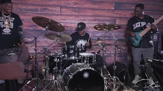 Justin Tyson - “Resting Warrior” Drum Solo W Robert Glasper & Derrick Hodge - Namm 2020