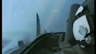 FA-18  carrier break, HUD