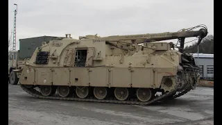 US Army Bergepanzer M88 Hercules beim "Einparken"