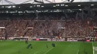 St.Pauli Fanszene|| Mannschaft läuft ein+Hymne